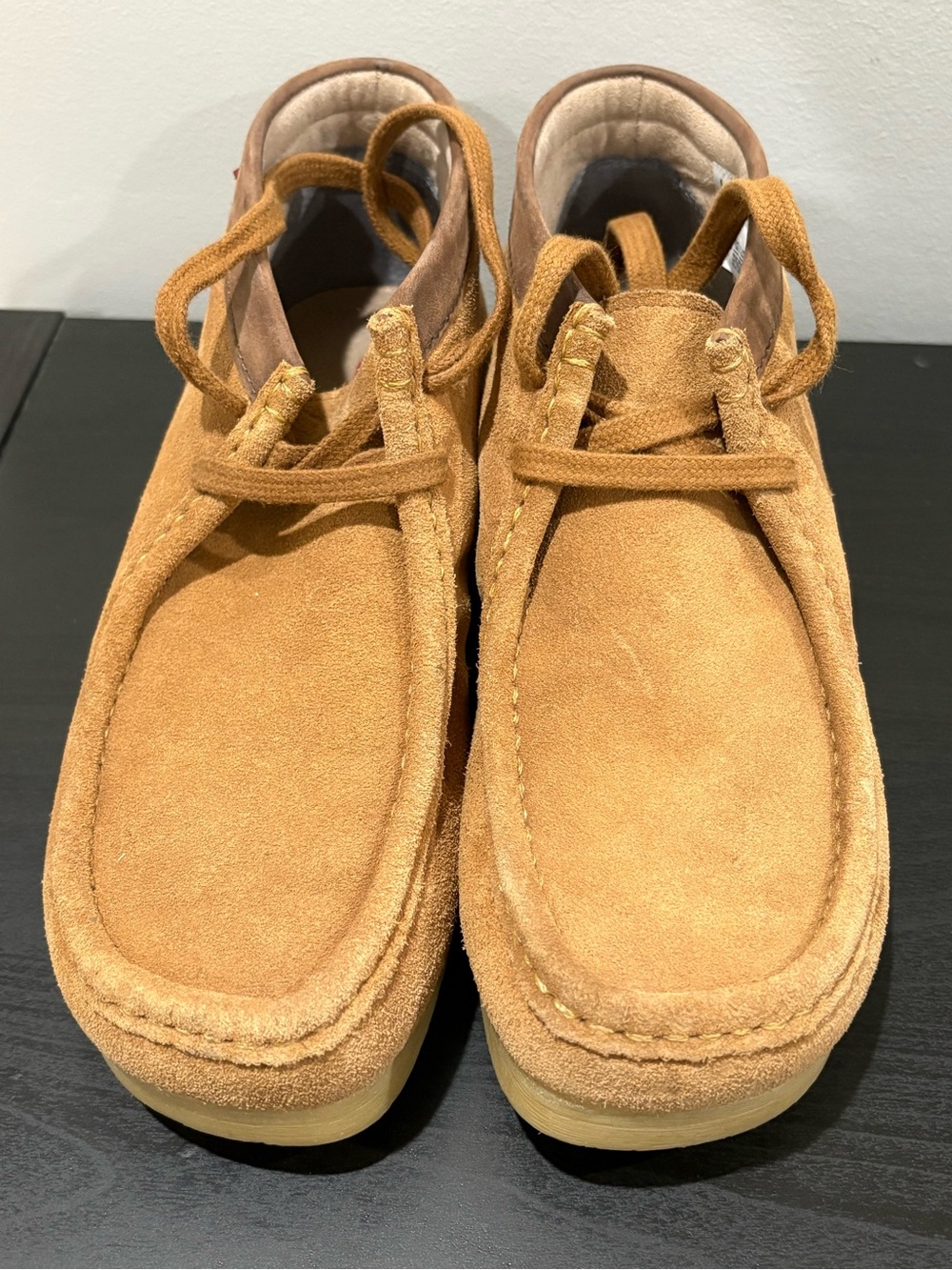 Clarks Men's Suede Chukka Boots - Caramel Brown